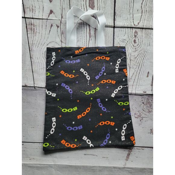Hnamdmade Halloween Boo trick or treat bag purple lining - Picture 1 of 7
